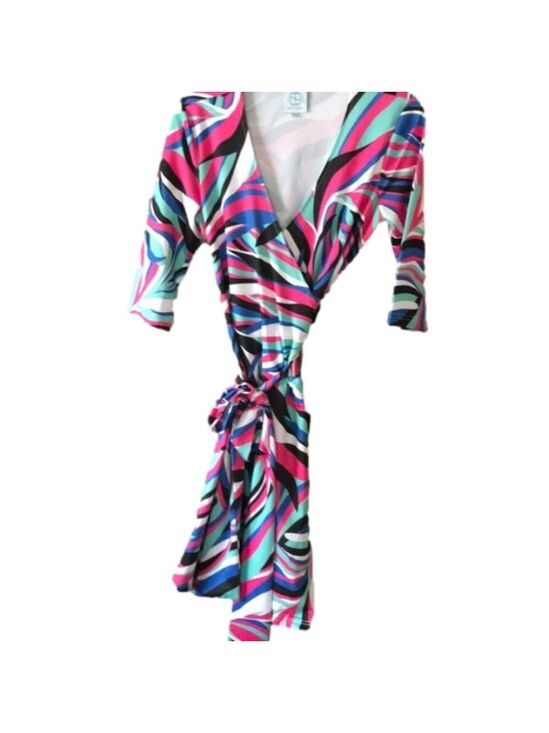 Tracy Negoshian Dresses & Skirts - NWOT tag Tracy Negoshian true wrap dress